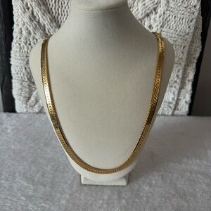 Gold Tone Necklace